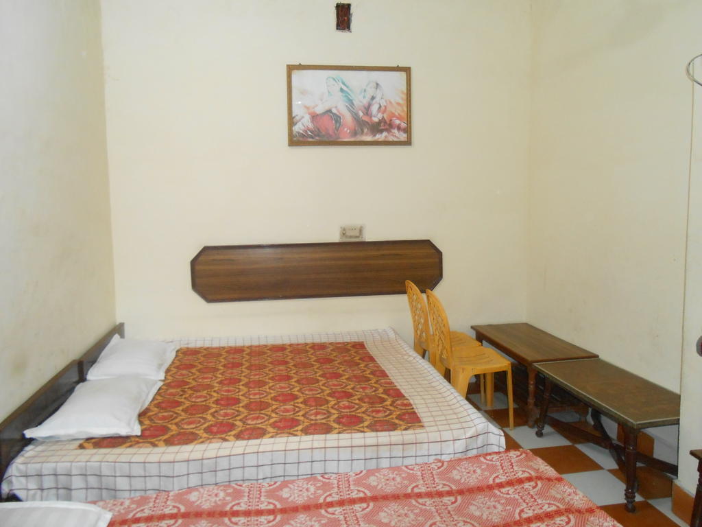 Gaurav Guest House Mathura Dış mekan fotoğraf