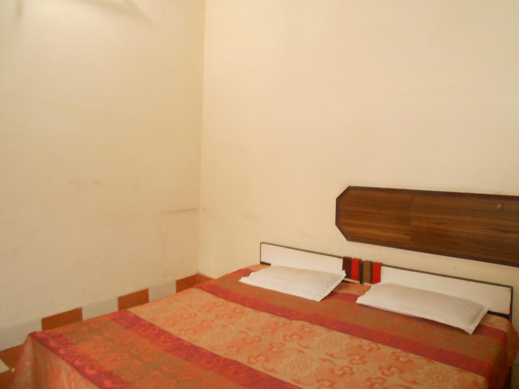 Gaurav Guest House Mathura Oda fotoğraf